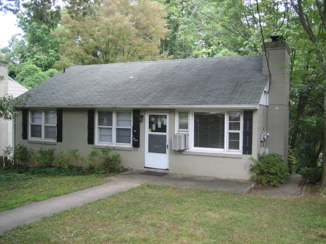 228 Stribling Ave - A