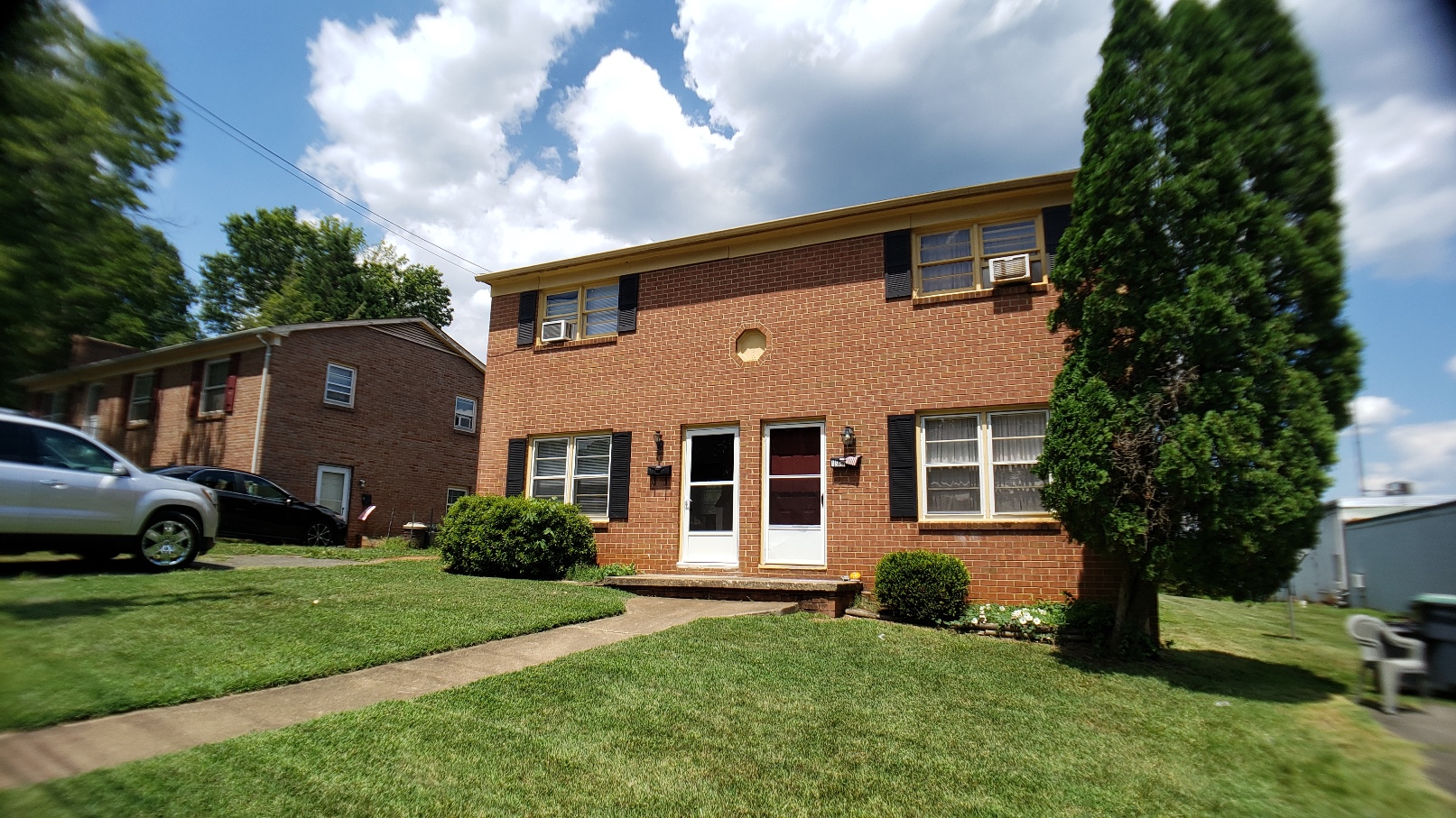 1305 Belleview Avenue - B